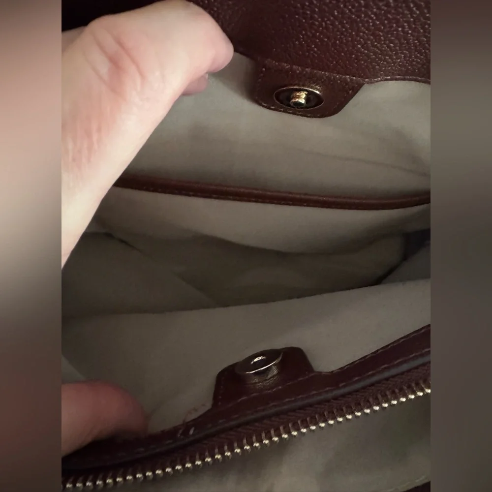 NINE WEST BROWN PURSE. NWOT - Picture 9 of 9